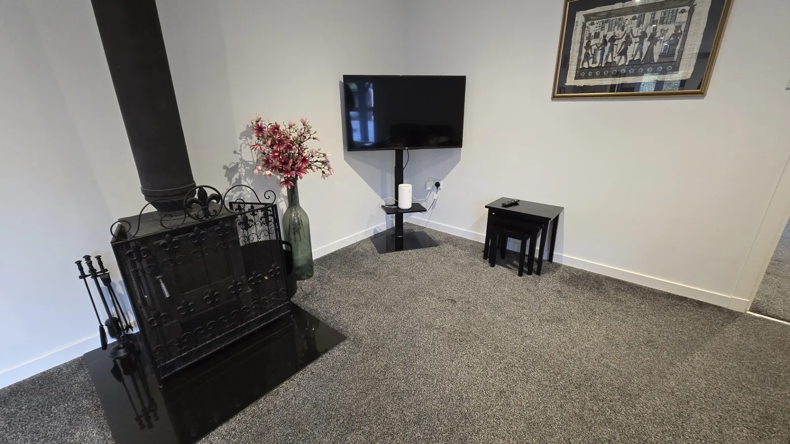 Lounge with log burner and Smart TV, Meadows 1